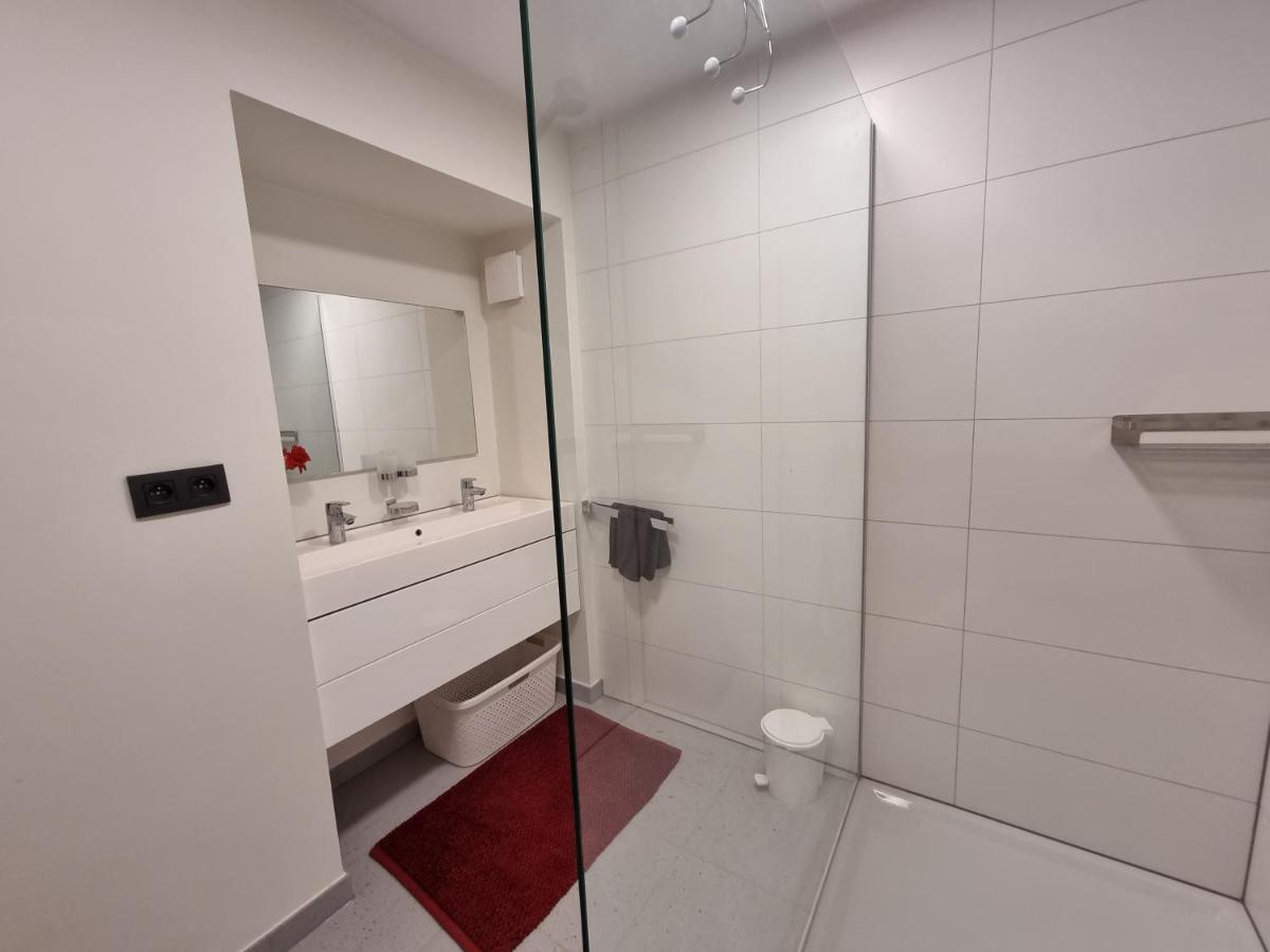 Susberg 3 Luxe Verblijf Met Zwembad En Sauna NeerNeerpelt Exterior foto